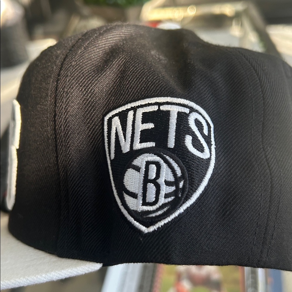 Brooklyn nets SnapBack hat - Picture 3 of 3